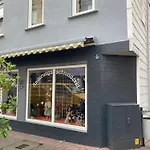 Appartement Modern Mitten In Der Stadt Und Doch Sehr Ruhig 2 Minuten Zu Therme *