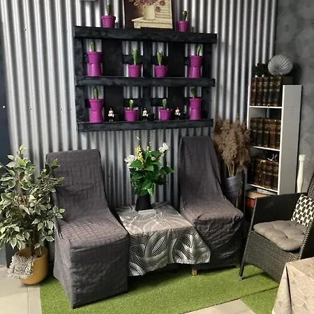 Modern Mitten In Der Stadt Und Doch Sehr Ruhig 2 Minuten Zu Therme Lejlighed *