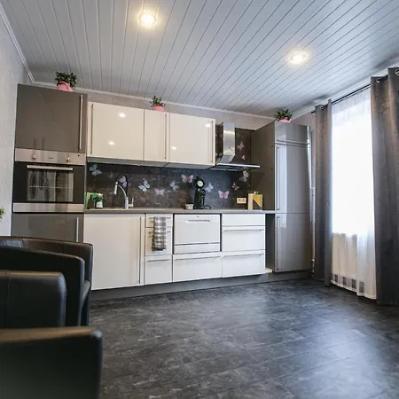 Modern Mitten In Der Stadt Und Doch Sehr Ruhig 2 Minuten Zu Therme