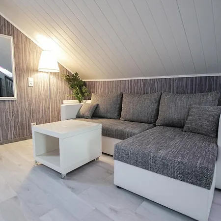 Modern Mitten In Der Stadt Und Doch Sehr Ruhig Apartment Bad Ems